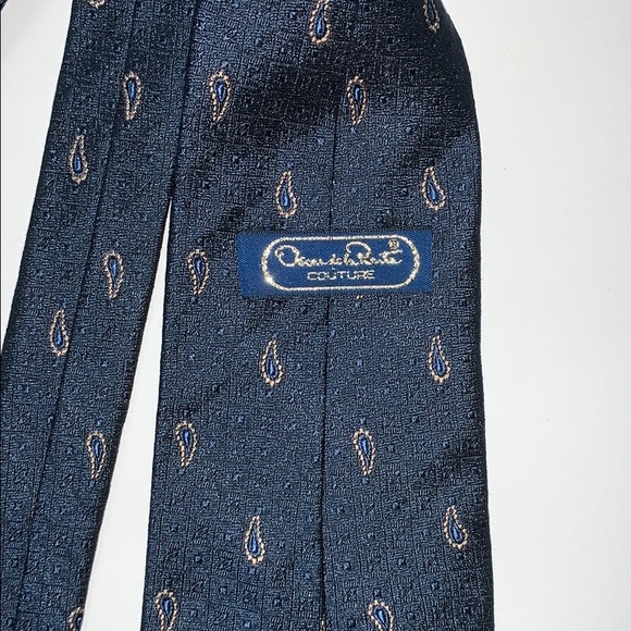 Oscar de la Renta Couture tie - Picture 3 of 6